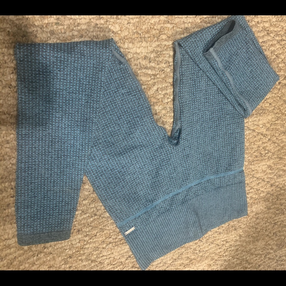 NWOT Echt Sensory Legging in blue